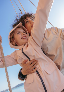 Ciré Fille à capuche rose poudré Ciré Fille à capuche rose poudré