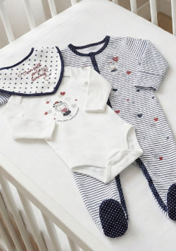 Ensemble Bébé 3 pièces pyjama + body + bavoir