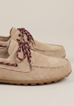 Mocassins femme beige avec lacets contrastants