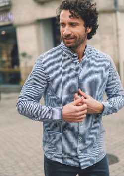 Chemise manches longues homme rayée bleu marine