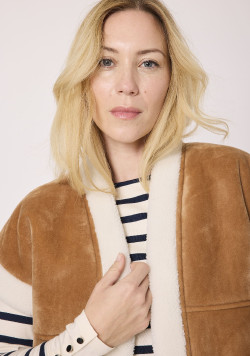 Veste sans manches femme effet suédine camel