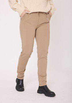 Pantalon femme coupe carotte beige