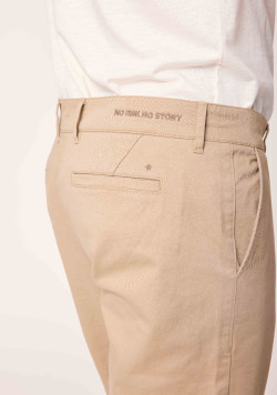 Pantalon homme coupe semi slim beige