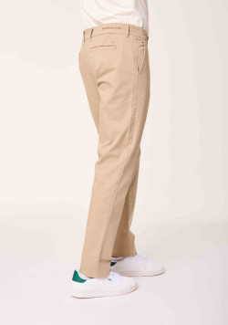Pantalon homme coupe semi slim beige