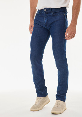 Jean Homme coupe droite denim brut Jean Homme coupe droite denim brut